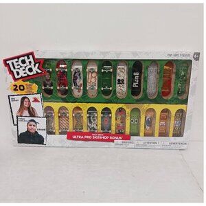 Tech Deck 20 Ultra Pro Skate Shop Fingerboard – Bonus Sealed Collector Set